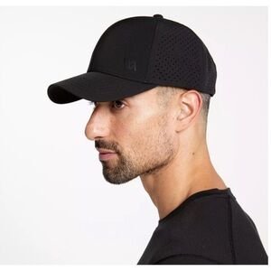 VRST Hat VRST Men's OSFM Black Enthusiast Cap Nylon Spandex Performance Hat